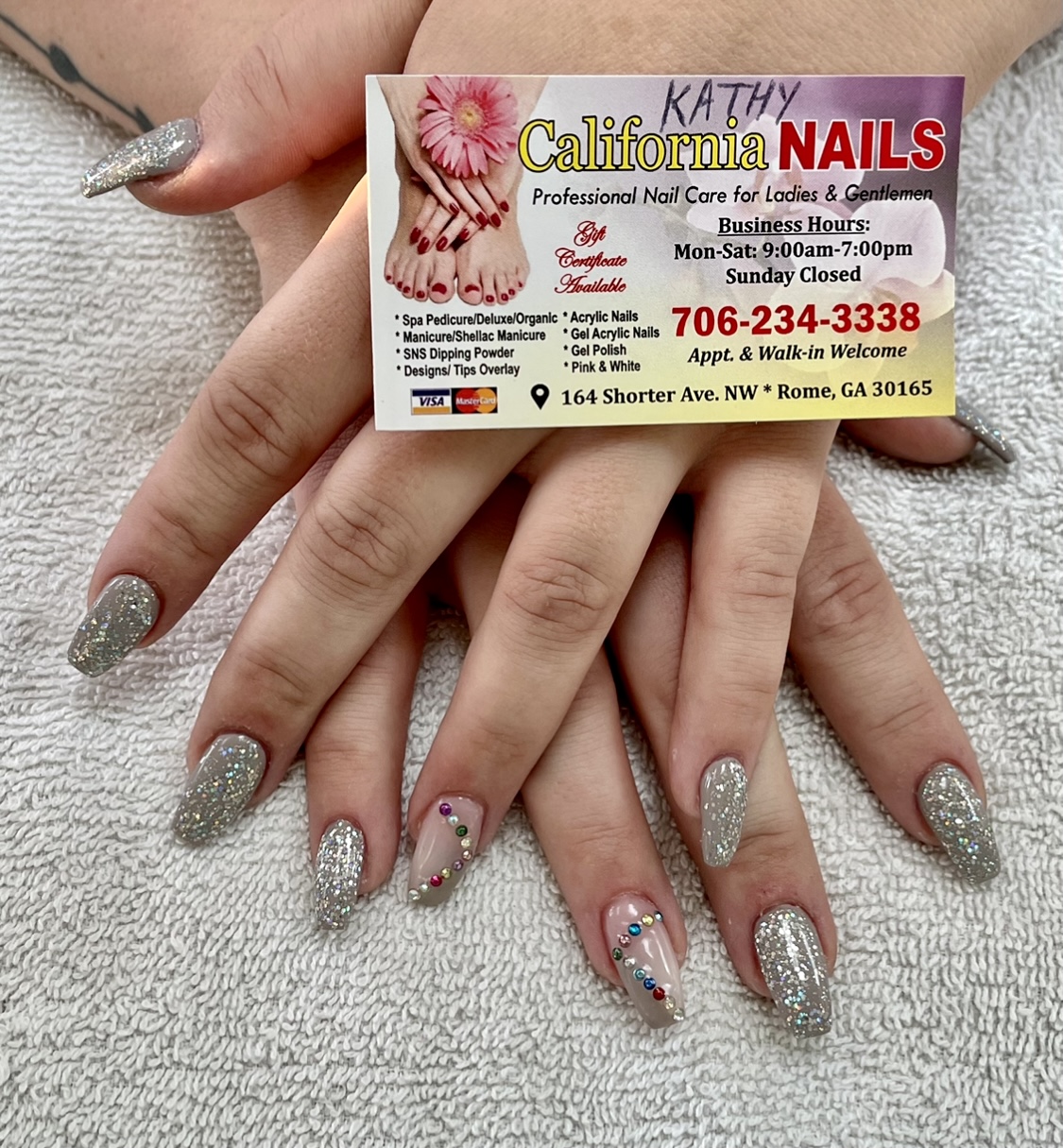 California Nails logo